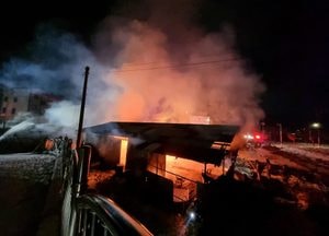 가평 공예사에 새벽 불, 인명피해 없어