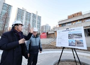 김찬진 동구청장, 대규모 사업현장 연두 방문…수도국산 달동네 박물관 증축 공사 현장 등