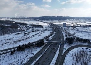 영동고속도로 호법분기점 대체로 원활...부산→ 서울 8시간 소요