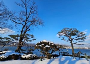 [내일 날씨] 경기·인천(30일, 목)...한파 지속, 빙판길·살얼음 유의
