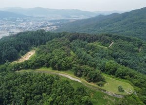 [지금 그곳은] 임진왜란 격전지 '죽주산성'의 5월과 1월
