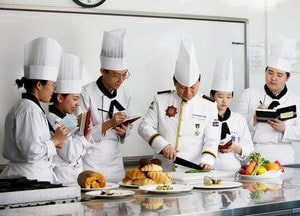 서정대학교 호텔외식조리과, 명장들과 함께하는 실습 중심 전문 교육