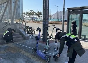 인천 연수구, 인천시 최초 불법 주·정차 공유킥보드 견인…견인료 2만원·30분당 보관료 부과
