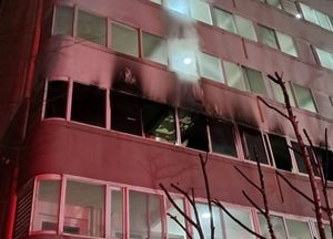 ​​​​​​​군포 아파트서 새벽 화재, 70대 남성 거주자 숨져