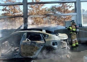 성남 수도권제1순환고속도서 차량 화재, K7 전소