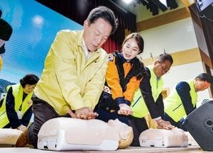 [특집] 수원시, 시민 참여로 튼튼한 안전 울타리 만든다...이재준 시장 “시민 모두가 영웅”