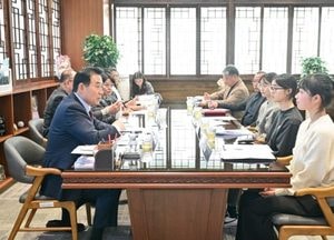 백영현 포천시장, 포천고교 학생들과 정책 제안 간담회...시립박물관·도서관 등 다양한 분야 아이디어 공유