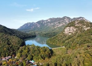 포천도시공사, 산정호수 둘레길 수목 정비…안전한 관광환경 조성