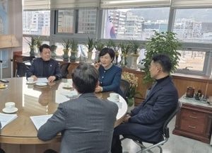 경기도의회 민주당 소통협력부대표단, 경기도북부청사 소속 실·국장들과 차담회
