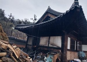 남양주 목조주택서 화재, 70대 남성 부상