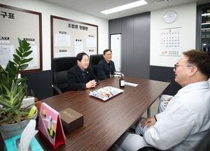 주광덕 남양주시장, 빙그레 도농공장 방문 근로자 격려 “현장 목소리 반영, 지역사회 발전 이끌어 가겠다”