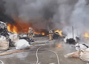 [영상] 파주 플라스틱 제조공장서 불...6명 자력대피