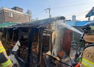의정부 금오동 빈집서 화재, 18분 만에 진화