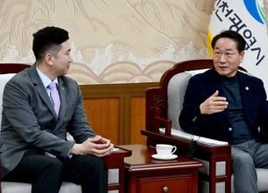 유정복 인천시장 '운동은 밥이다' 유승민 대한체육회장과 의기투합