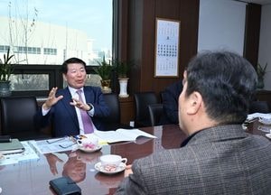 구리시, 소상공인연합회와 소통 간담회 가져...백경현 시장 “애로·건의사항 정책에 적극 반영”