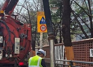 인천 미추홀구, 집중호우 대비 하수시설 정비 착수…하수암거 준설공사에 4억원 투입