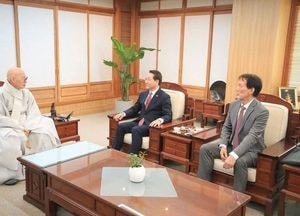 유정복 시장, 조계종 찾아 “국론분열·국민갈등 봉합에 종교 지도자의 역할 중요”