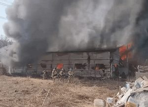 [영상] 하남 행사용품 렌탈창고 화재, 인명피해 없어