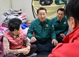유정복 시장 “숟가락 하나 못 챙기고 탈출...가슴 아프다”