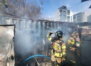 광주 신현동 컨테이너 화재...인명피해 없어