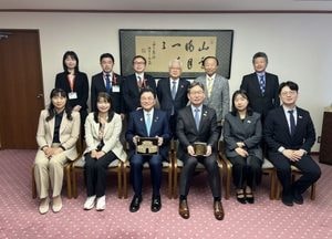 수원시 대표단, 일본 후쿠이시장 만나 협력 사업 논의...내년 우호 결연 25주년 맞아 교류 확대 기대
