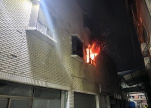 평택 서정동 숙박시설서 새벽 화재, 1명 부상