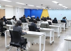 안양시, 5급 승진 후보자 대상 ‘리더십 역량 강화’ 오픈북 방식 논술 진행