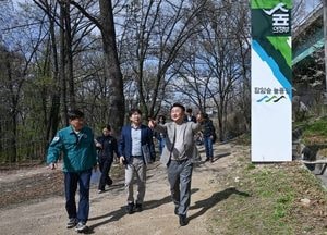 의정부시 ‘장암숲 늘품길’ 점검…도심 속 힐링 명소로 재탄생
