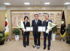수원특례시의회, 의정활동 지원 체계 강화 ‘법률고문 변호사’ 위촉...이재식 의장 “시민 권익 보호 최선”