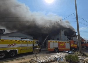 [영상] 고양시 일산서구 물품보관 창고 화재, 인명피해 없어