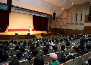 최대호 안양시장 “안전하지 않고서는 미래 담보할 수 없다”...지역민방위대장·기술지원대장 교육 진행