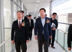 용인시, 새단장한 ‘용인공영버스터미널’ 정식 운영...이상일 시장 ”전국 최고 수준 터미널”