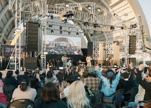 ‘2025 이천도자기축제’ 1일 방문객 10만명 돌파...가족 단위 관람객 발길 이어져, 전시·편의시설 호평