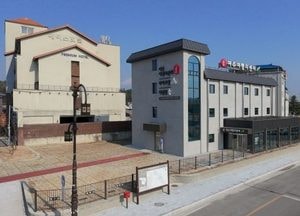 여주여행자센터 ‘관광 원년의 해’ 이끄는 중심지로 흥행몰이...출렁다리 개통·도자기축제 맞물려 6일간 6800여명 방문
