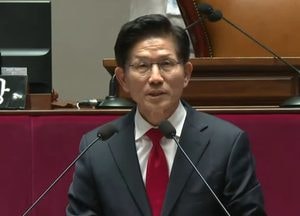 김문수 “정치 쿠데타다…자격 박탈은 불법” 긴급 기자회견