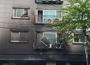 안산 다세대주택 화재…3명 연기 흡입 부상
