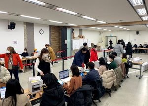 [대선] 당선 윤곽 자정께…출구조사 8시, 투표율 따라 막판 변수
