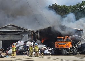 고양 일산동구 의류보관 창고서 화재…인명피해 없어
