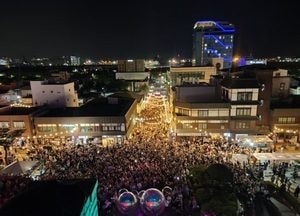 ‘인천 개항장 야행’ 우중에도 9만명 몰려…대표 야간축제 위상 재입증