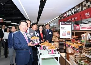 구리시, 롯데마트 구리점 개장...백경현 시장 “시민 불편 해소·지역 상권 활력 기대”
