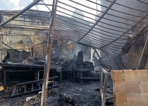 시흥 온수매트 제조공장서 화재…인명피해는 없어