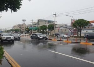 수원시, 폭염 대비 ‘노면빗물분사시스템’ 본격 가동...도시 열섬현상 완화 기대