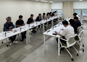 안양시, 정당현수막 민원 해결 방안 논의...원색적 문구 지양·안전 규정 준수 협력키로