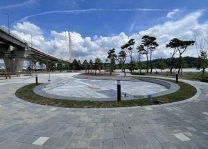 구리시, 고덕토평대교 하부 공간 ‘시민 품으로 돌아온다’...물놀이장·산책로·주차장 조성
