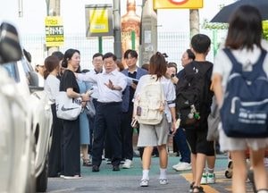 박승원 광명시장 “학생 안전 직접 챙긴다”…광명남초 통학로 현장점검