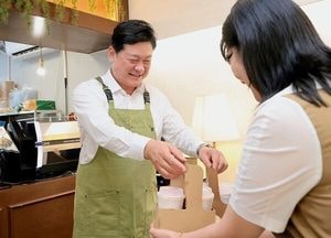 인천 미추홀구, 지역 카페와 손잡고 직원 격려행사 진행