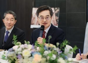 김동연 지사 “조국 전 장관, 특별사면 필요”…광복절 특사 요청 공식화
