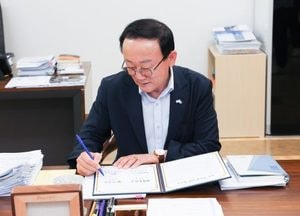 연천군-철도공사, 경원선 열차 운행 재개 협약 체결...내년 상반기 목표