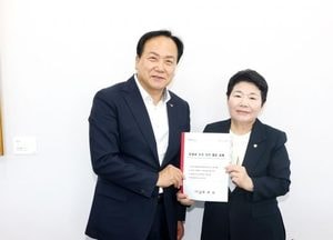 이권재 오산시장, 임이자 기획재정위원장 만나 재난안전·주요 현안 국비 지원 건의