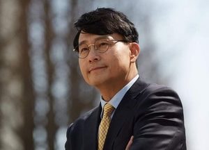 윤상현 “전직 대통령 부부 동시 구속…국민 앞에 사죄”